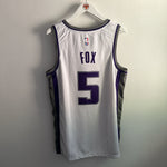 Load image into Gallery viewer, Sacramento Kings De’ Aaron Fox Nike jersey - Large
