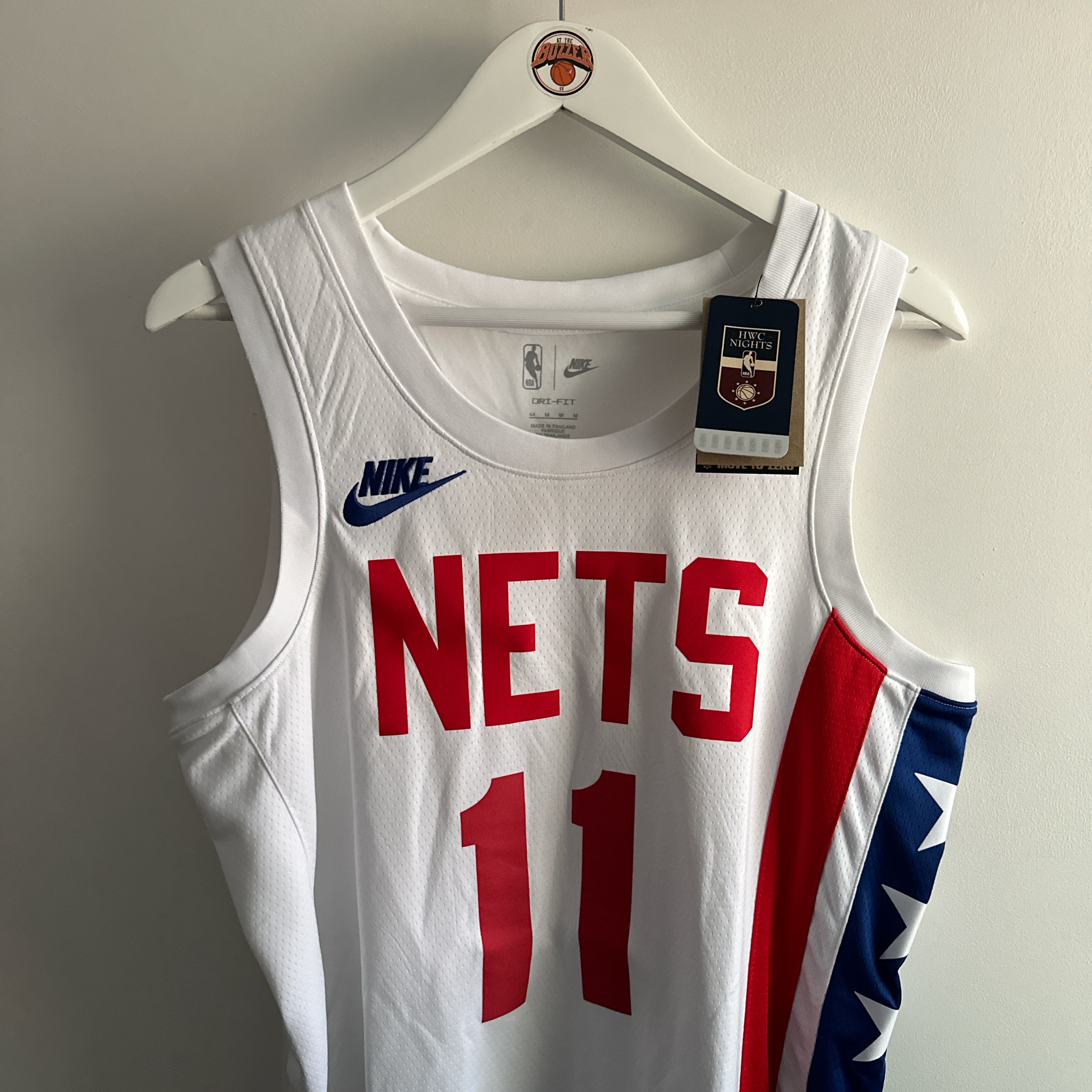 Brooklyn Nets Kyrie Irving Nike jersey Medium At the buzzer UK