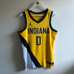 Load image into Gallery viewer, Indiana Pacers Tyrese Haliburton Jordan jersey - Medium
