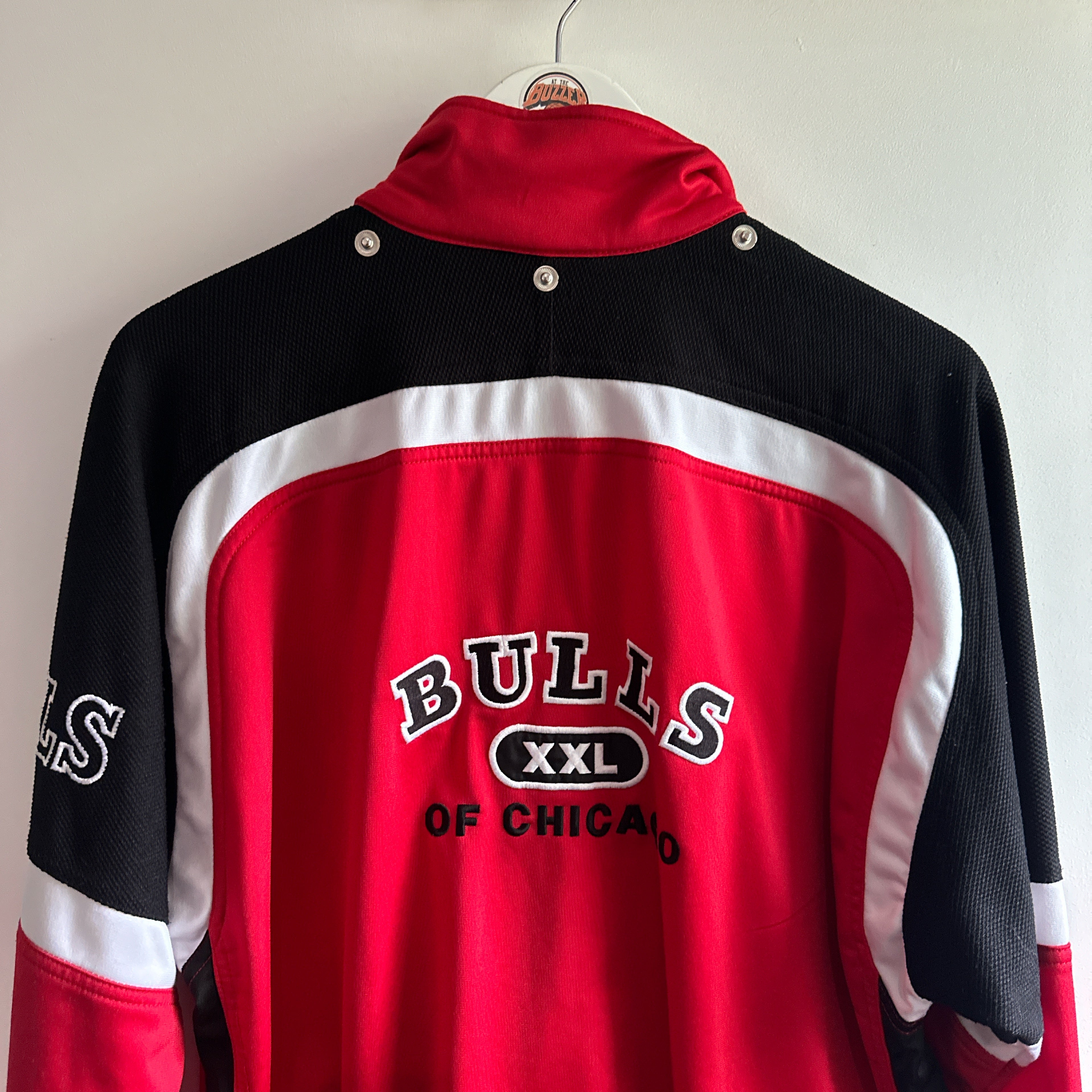 Chicago Bulls long sleeve Champion warm up jacket - Small (fits medium / large)
