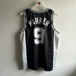 Cargar imagen en el visor de la galería, San Antonio Spurs Tony Parker Champion jersey - Medium
