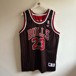 Görseli Galeri görüntüleyiciye yükleyin, Chicago Bulls Michael Jordan Champion reversible jersey - XL
