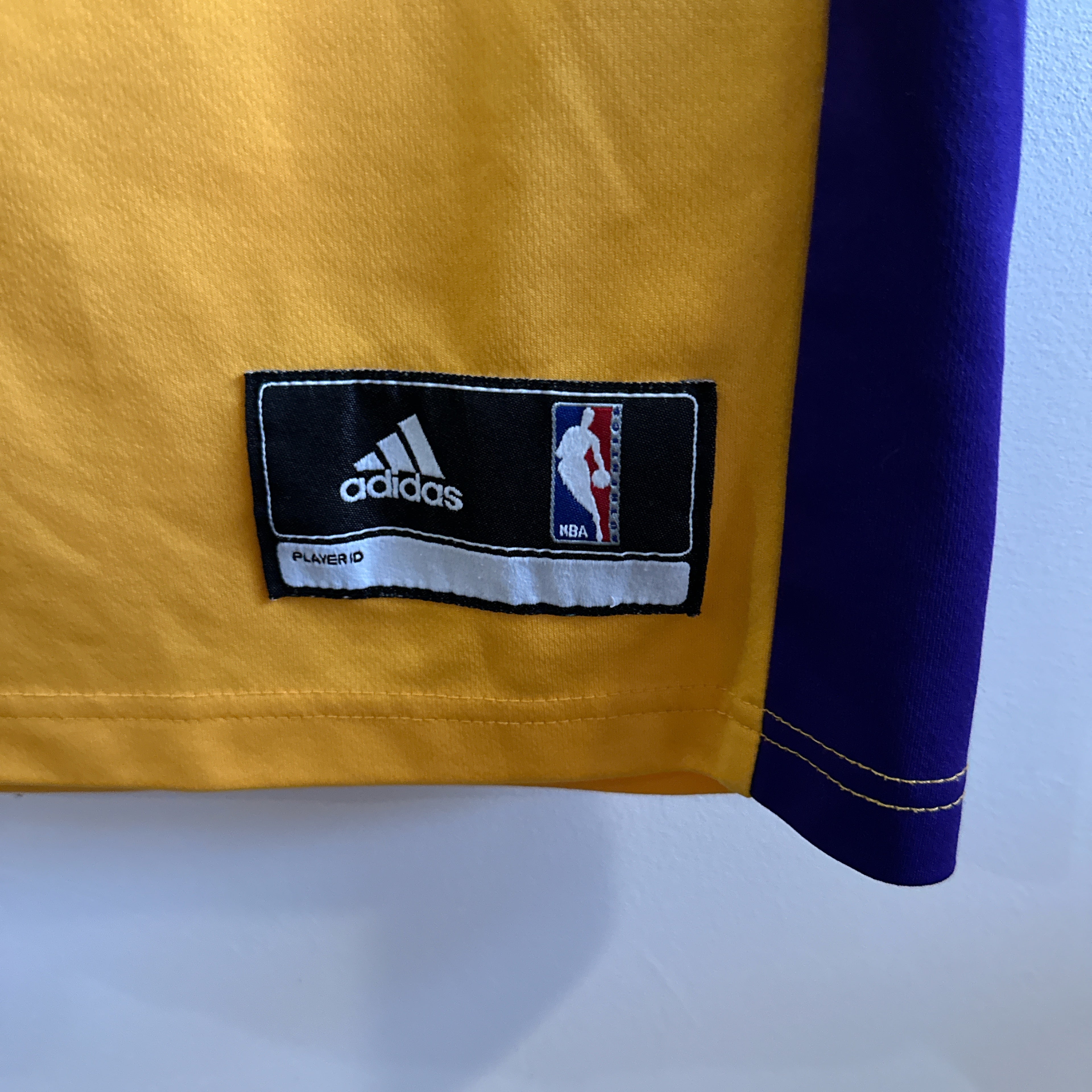 Los Angeles Lakers Kobe Bryant Adidas jersey - Small (Fits Medium)