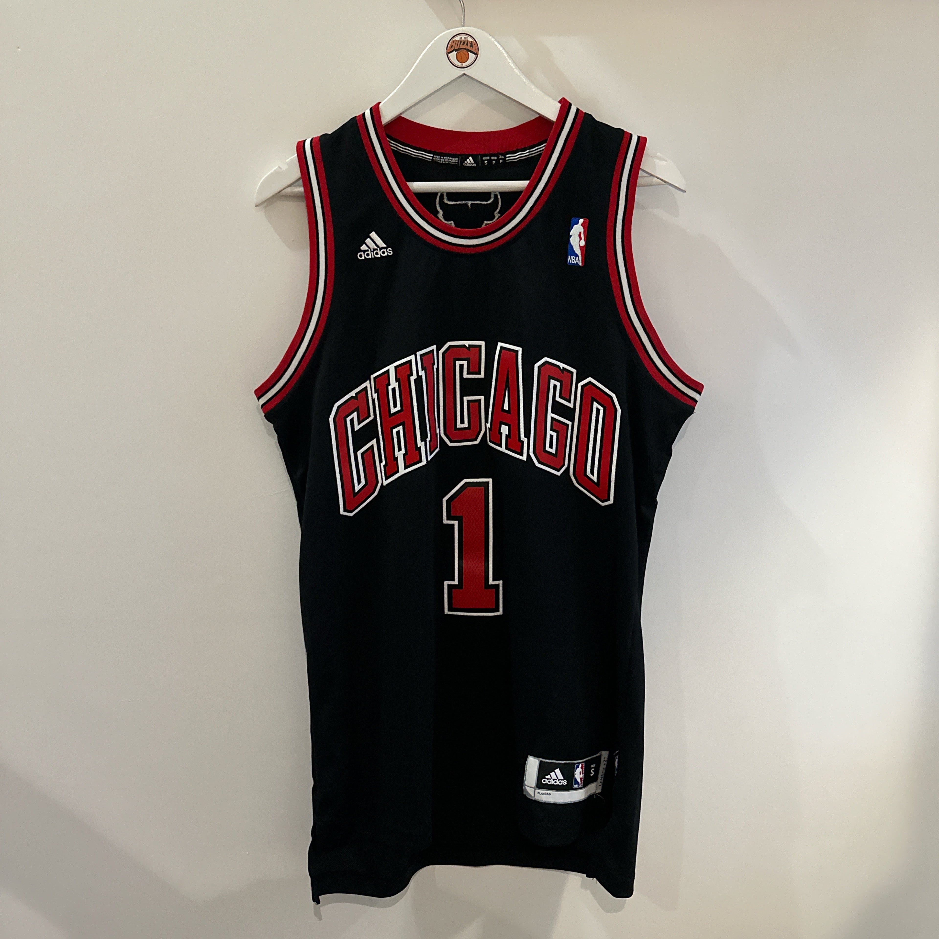 Chicago Bulls Derrick Rose Adidas jersey - Small (Fits Medium)