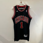 Görseli Galeri görüntüleyiciye yükleyin, Chicago Bulls Derrick Rose Adidas jersey - Small (Fits Medium)
