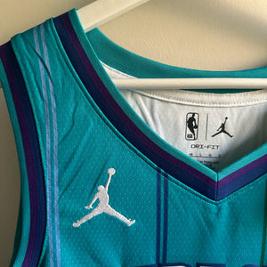 Charlotte Hornets Lamelo Ball Jordan jersey - Large