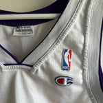 Cargar imagen en el visor de la galería, Los Angeles Lakers Kobe Bryant Champion jersey - Medium
