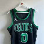 Cargar imagen en el visor de la galería, Boston Celtics Jason Tatum Jordan jersey - Medium
