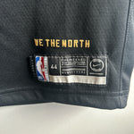 Cargar imagen en el visor de la galería, Toronto Raptors Kyle Lowry Nike jersey - Medium
