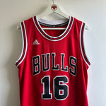 Lade das Bild in den Galerie-Viewer, Chicago Bulls Pau Gasol Adidas jersey - Small (fits Medium)
