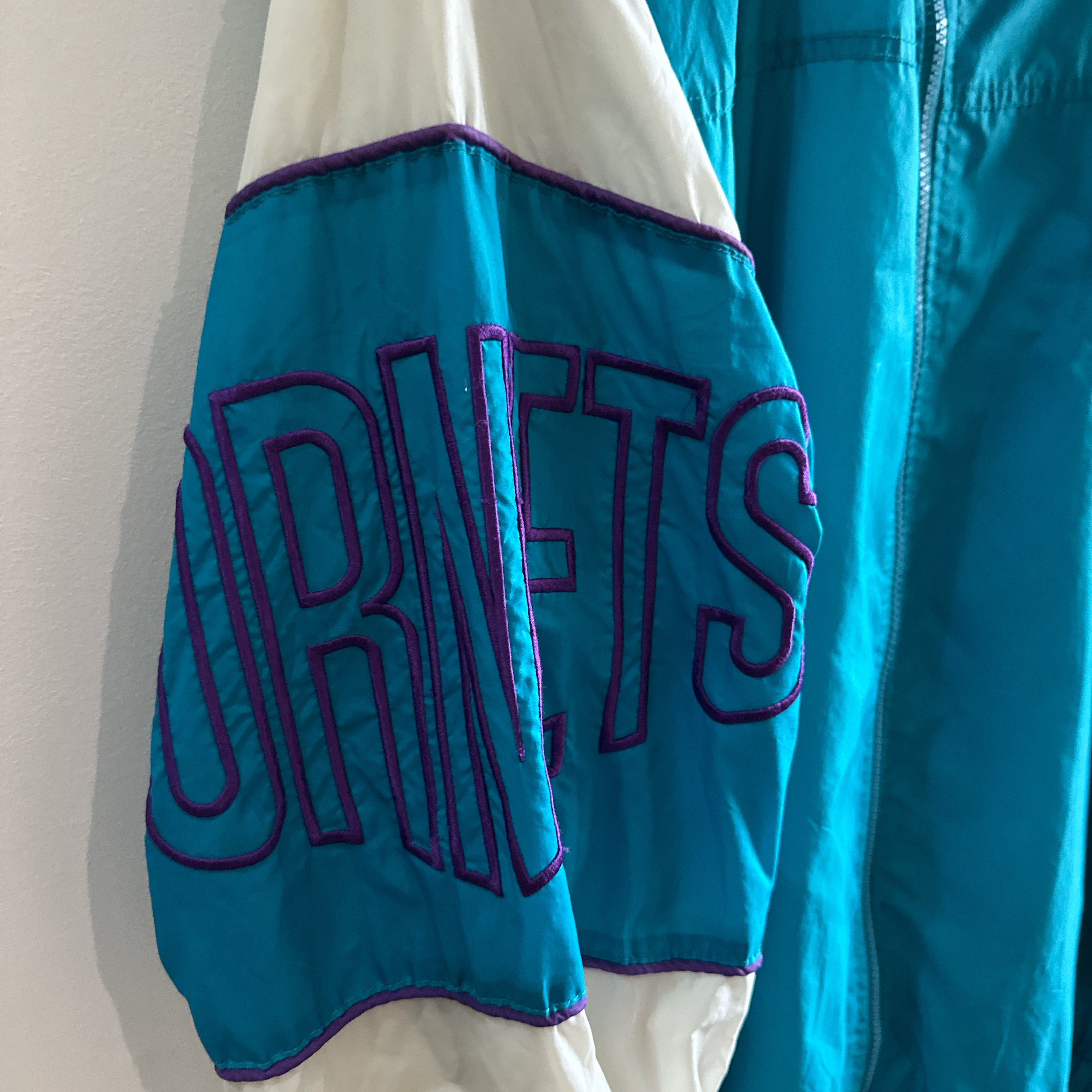 Charlotte Hornets Starter jacket  - Large