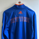 Lade das Bild in den Galerie-Viewer, New York Knicks Adidas jacket - XL
