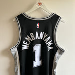 Indlæs billede til gallerivisning San Antonio Spurs Victor Wembanyama Nike jersey - Large
