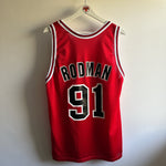 Charger l&#39;image dans la galerie, Chicago Bulls Dennis Rodman Champion jersey - Medium
