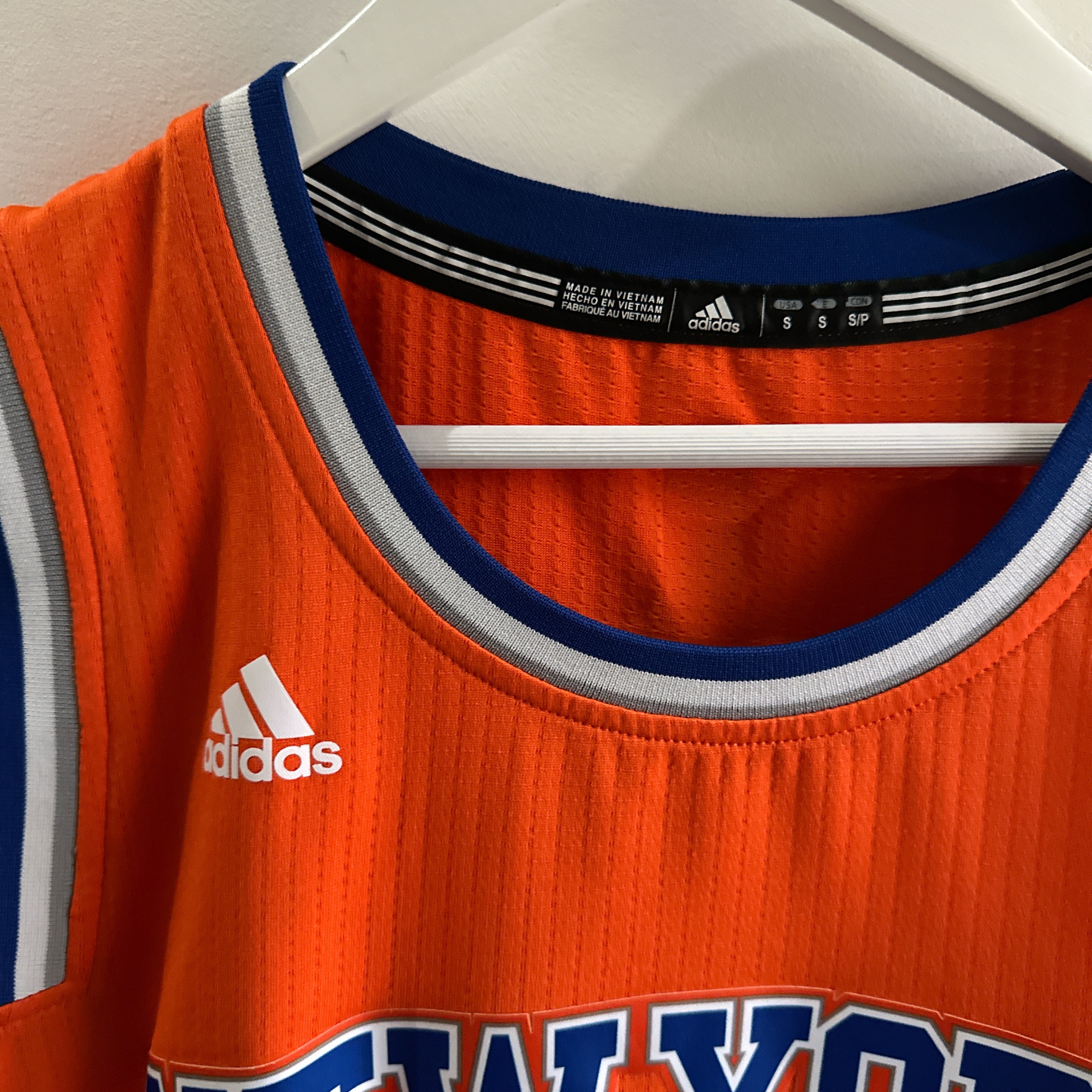 New York Knicks Carmelo Anthony Adidas jersey - Small (Fits medium)