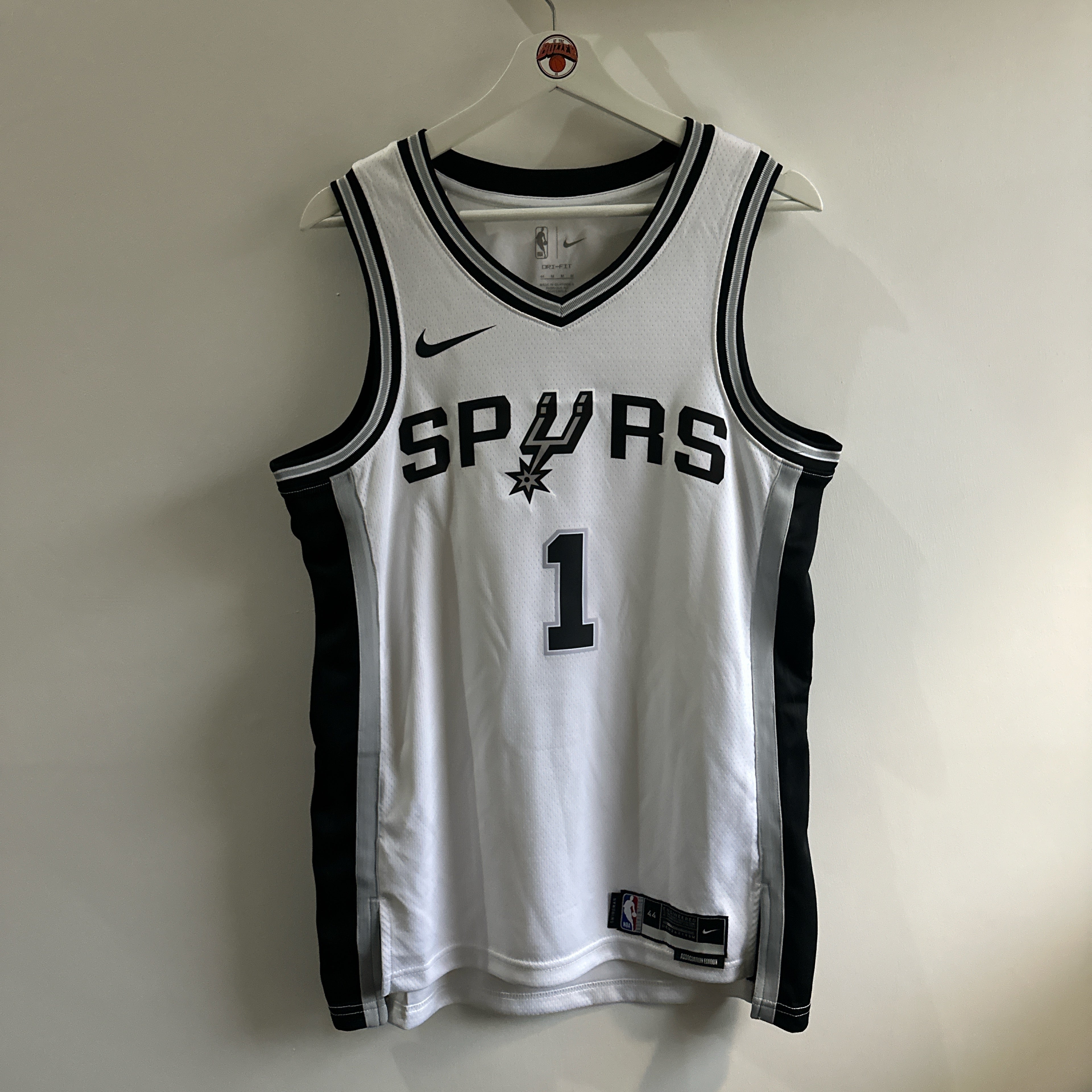 San Antonio Spurs Victor Wembanyama Nike jersey - Medium