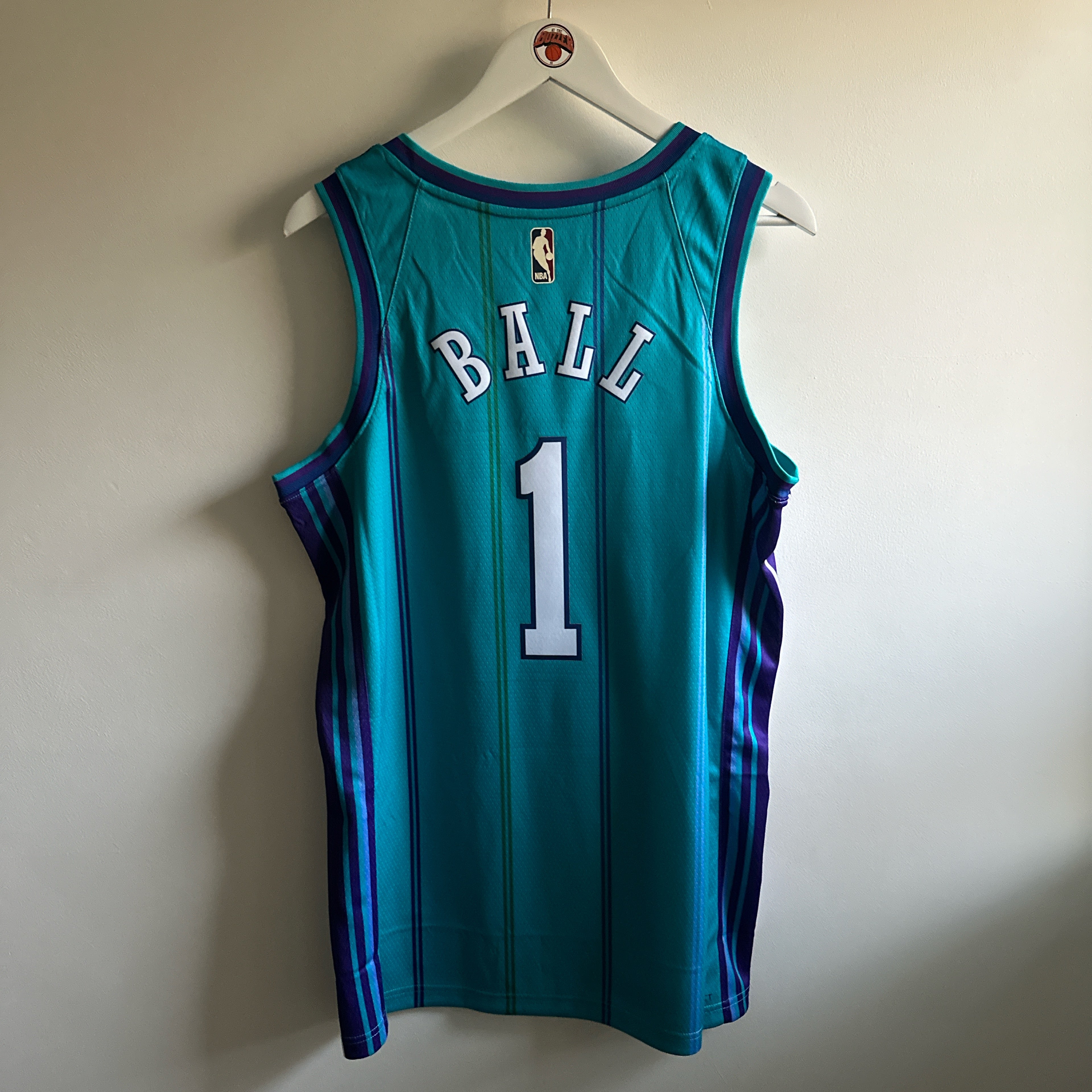 Charlotte Hornets Lamelo Ball Jordan jersey - Medium