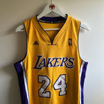 Lade das Bild in den Galerie-Viewer, Los Angeles Lakers Kobe Bryant Adidas jersey - Small (Fits Medium)
