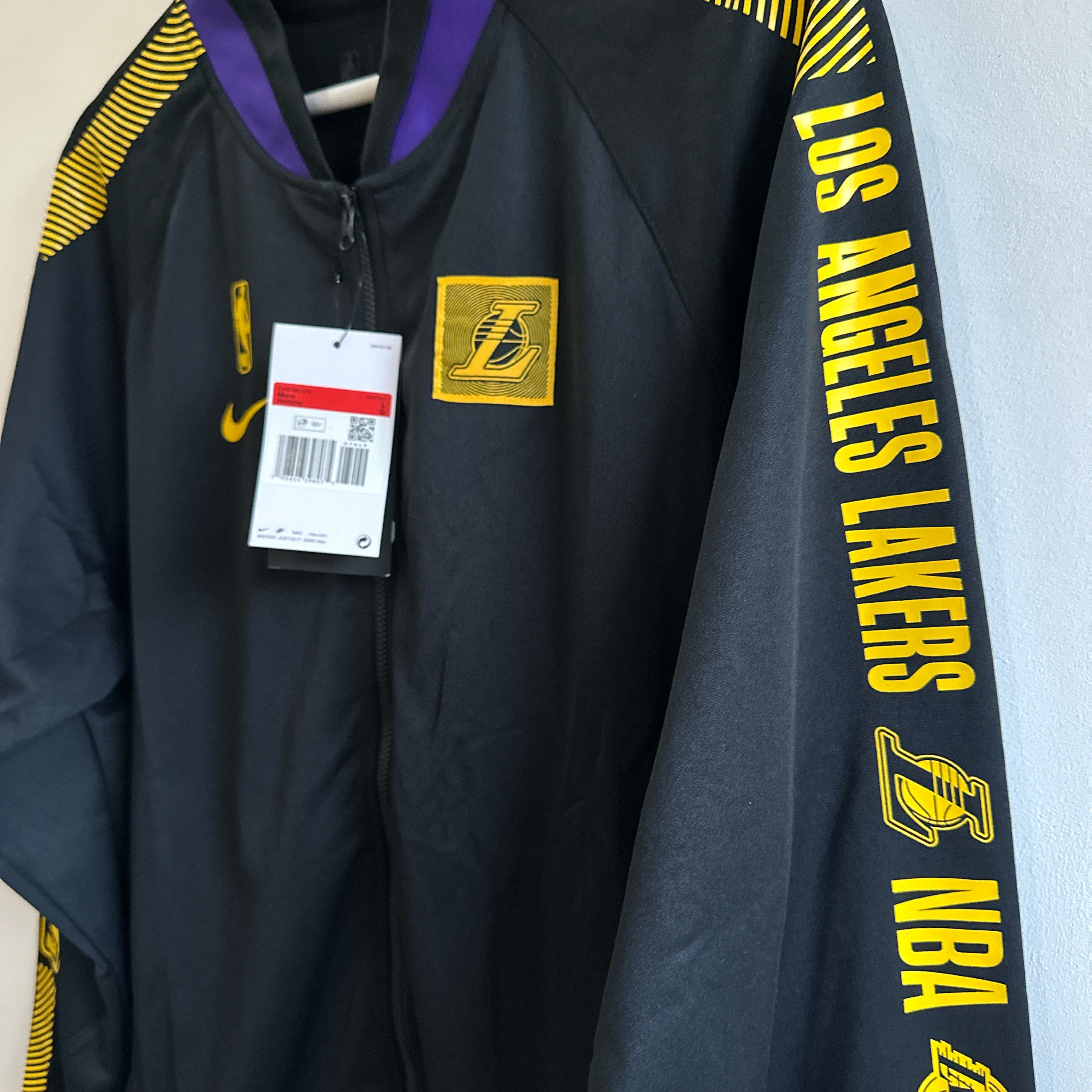 Los Angeles Lakers Nike jacket- Large