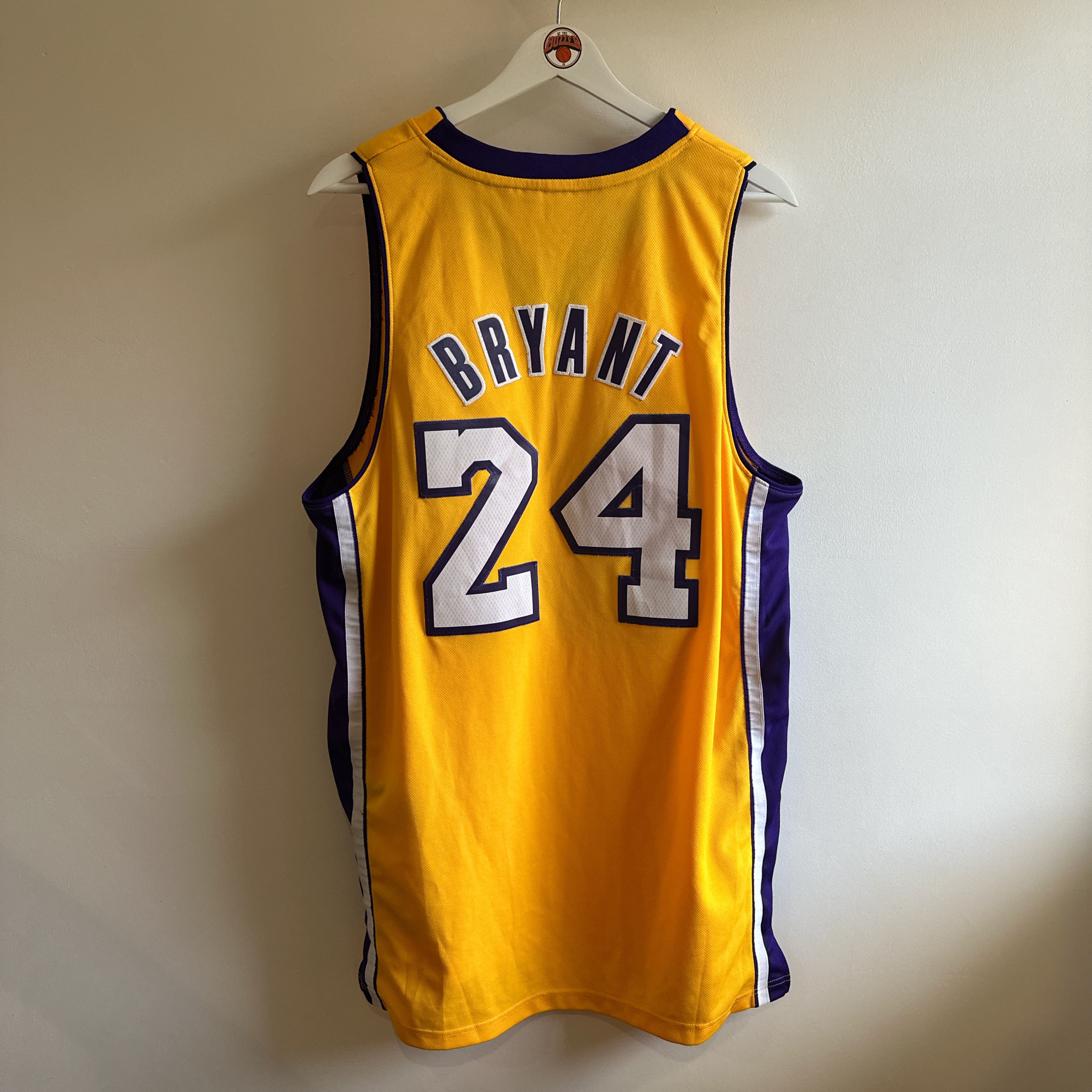 Los Angeles Lakers Kobe Bryant Adidas jersey - Medium (Fits large)