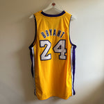 Cargar imagen en el visor de la galería, Los Angeles Lakers Kobe Bryant Adidas jersey - Medium (Fits large)
