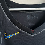 Cargar imagen en el visor de la galería, Brooklyn Nets Kyrie Irving Nike jersey - Medium
