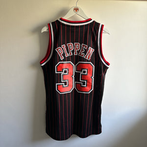 Chicago Bulls Scottie Pippen Adidas jersey - Medium (Fits large)