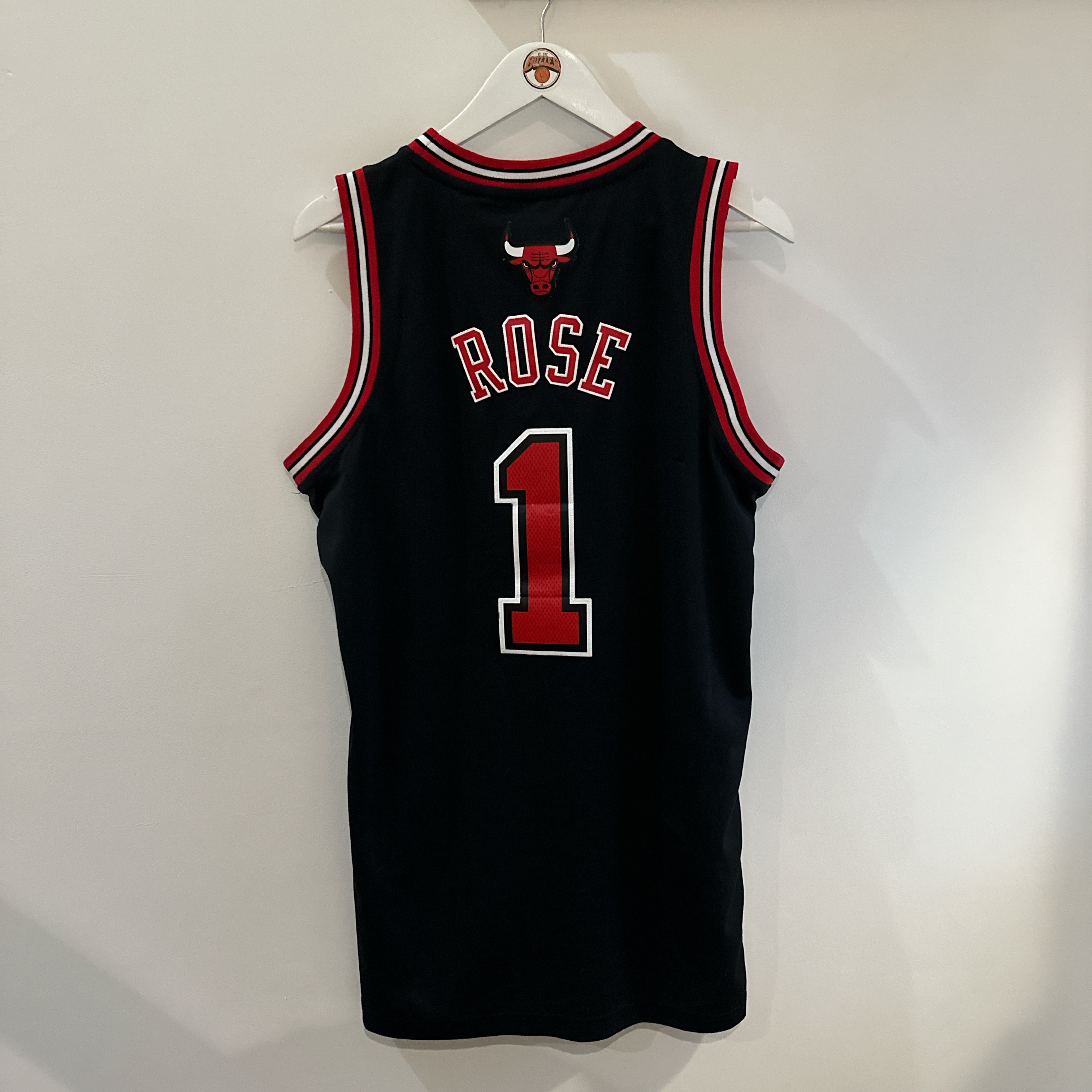 Chicago Bulls Derrick Rose Adidas jersey - Small (Fits Medium)