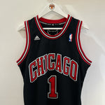 Görseli Galeri görüntüleyiciye yükleyin, Chicago Bulls Derrick Rose Adidas jersey - Small (Fits Medium)
