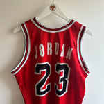 Load image into Gallery viewer, Chicago Bulls Michael Jordan Champion jersey - Medium
