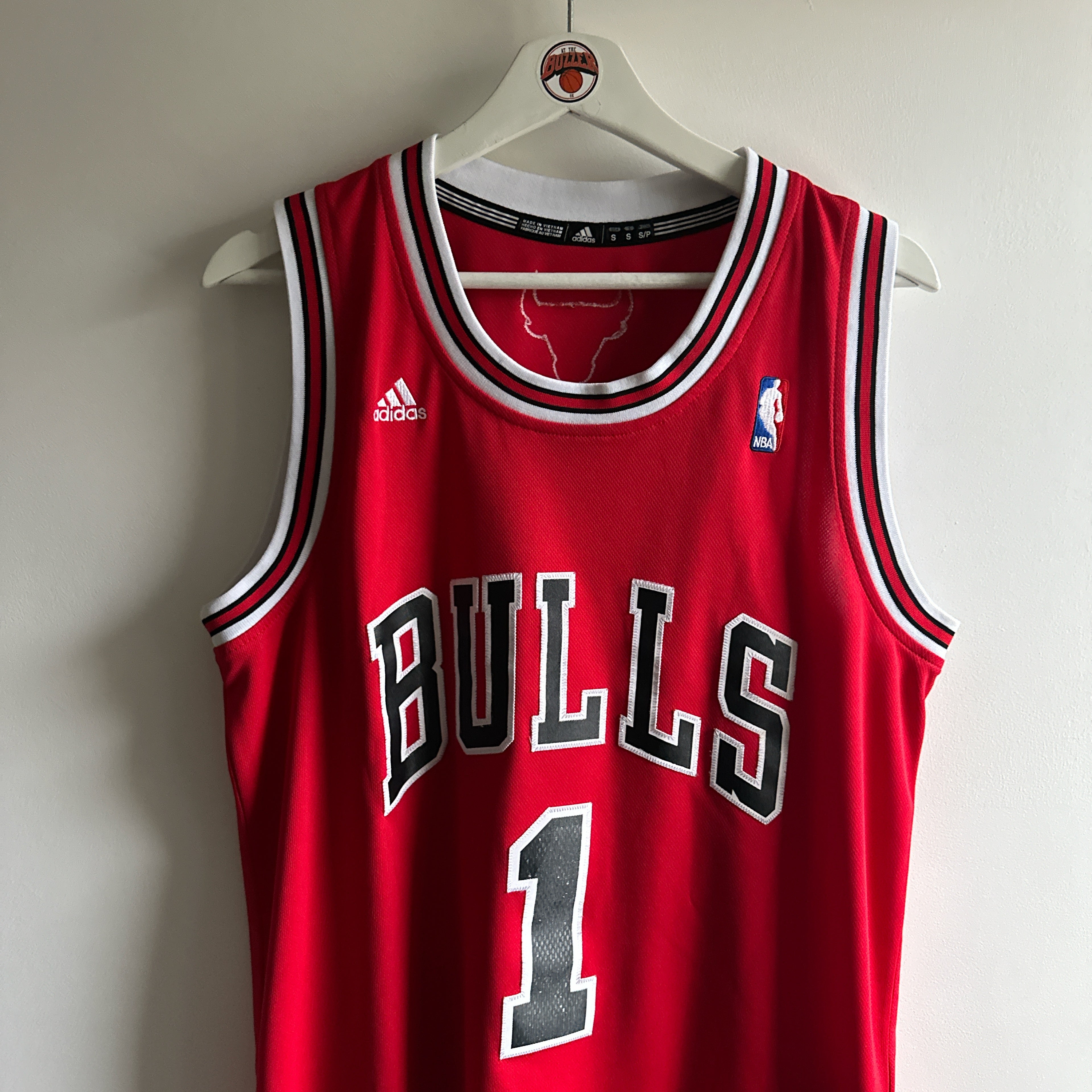 Chicago Bulls Derrick Rose Adidas jersey - Small (fits Medium)