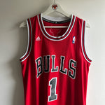 Lade das Bild in den Galerie-Viewer, Chicago Bulls Derrick Rose Adidas jersey - Small (fits Medium)
