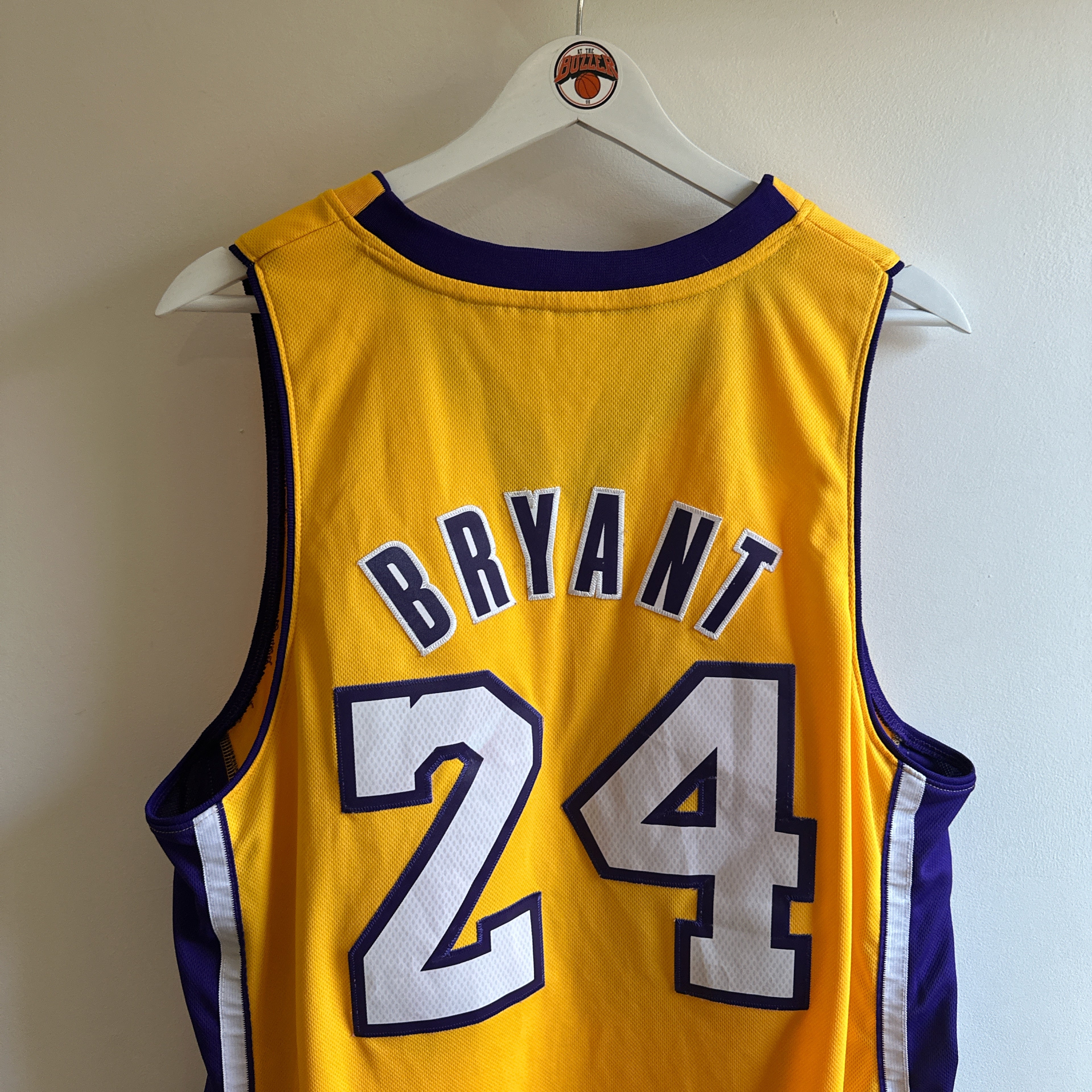 Los Angeles Lakers Kobe Bryant Adidas jersey - Medium (Fits large)