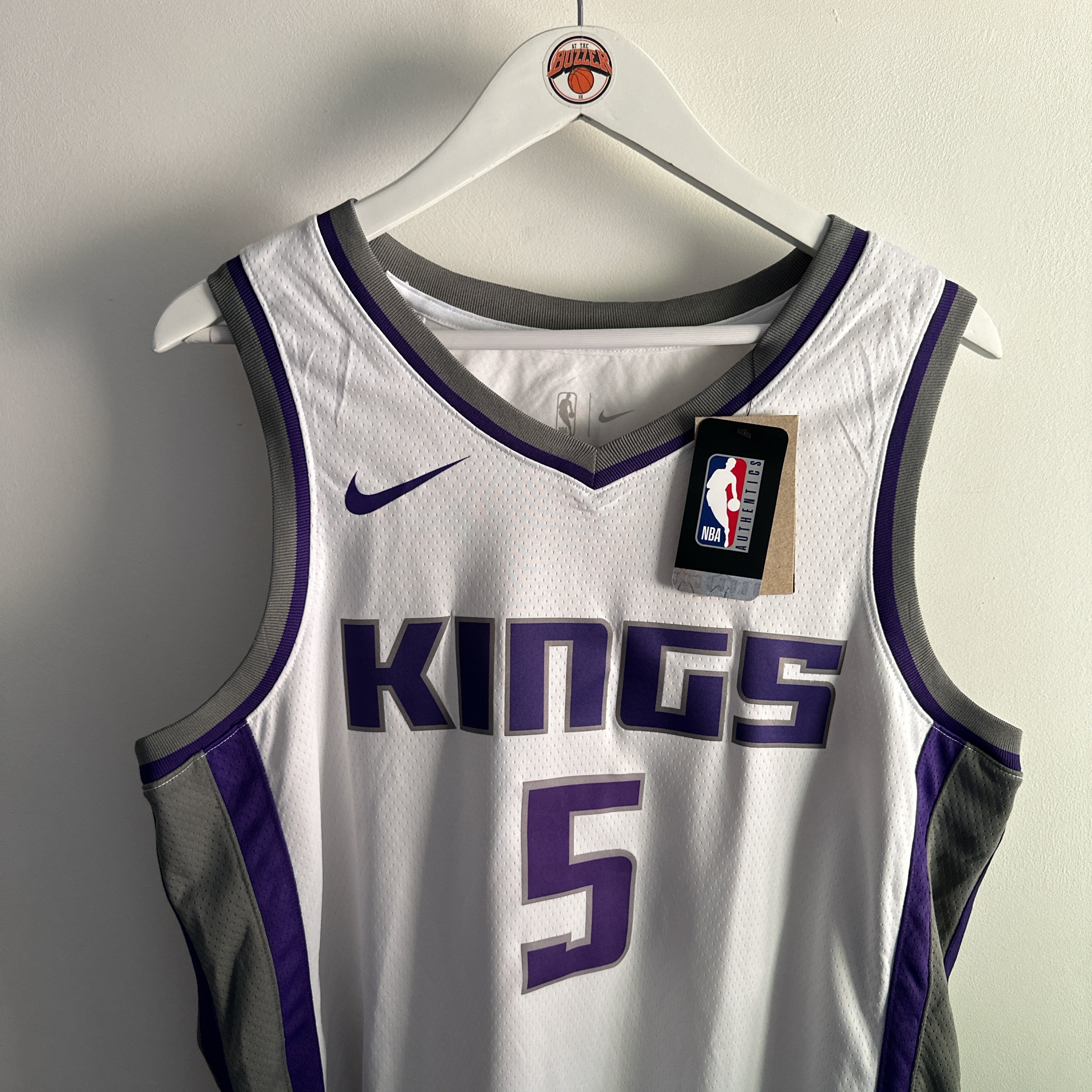 Sacramento Kings De’ Aaron Fox Nike jersey - Large