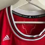 Lade das Bild in den Galerie-Viewer, Chicago Bulls Derrick Rose Adidas jersey - Small (fits Medium)
