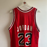 Lade das Bild in den Galerie-Viewer, Chicago Bulls Michael Jordan Champion jersey - Medium
