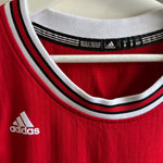 Lade das Bild in den Galerie-Viewer, Chicago Bulls Pau Gasol Adidas jersey - Small (fits Medium)
