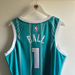 Lade das Bild in den Galerie-Viewer, Charlotte Hornets Lamelo Ball Jordan jersey - XL
