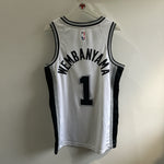 Charger l&#39;image dans la galerie, San Antonio Spurs Victor Wembanyama Nike jersey - Medium
