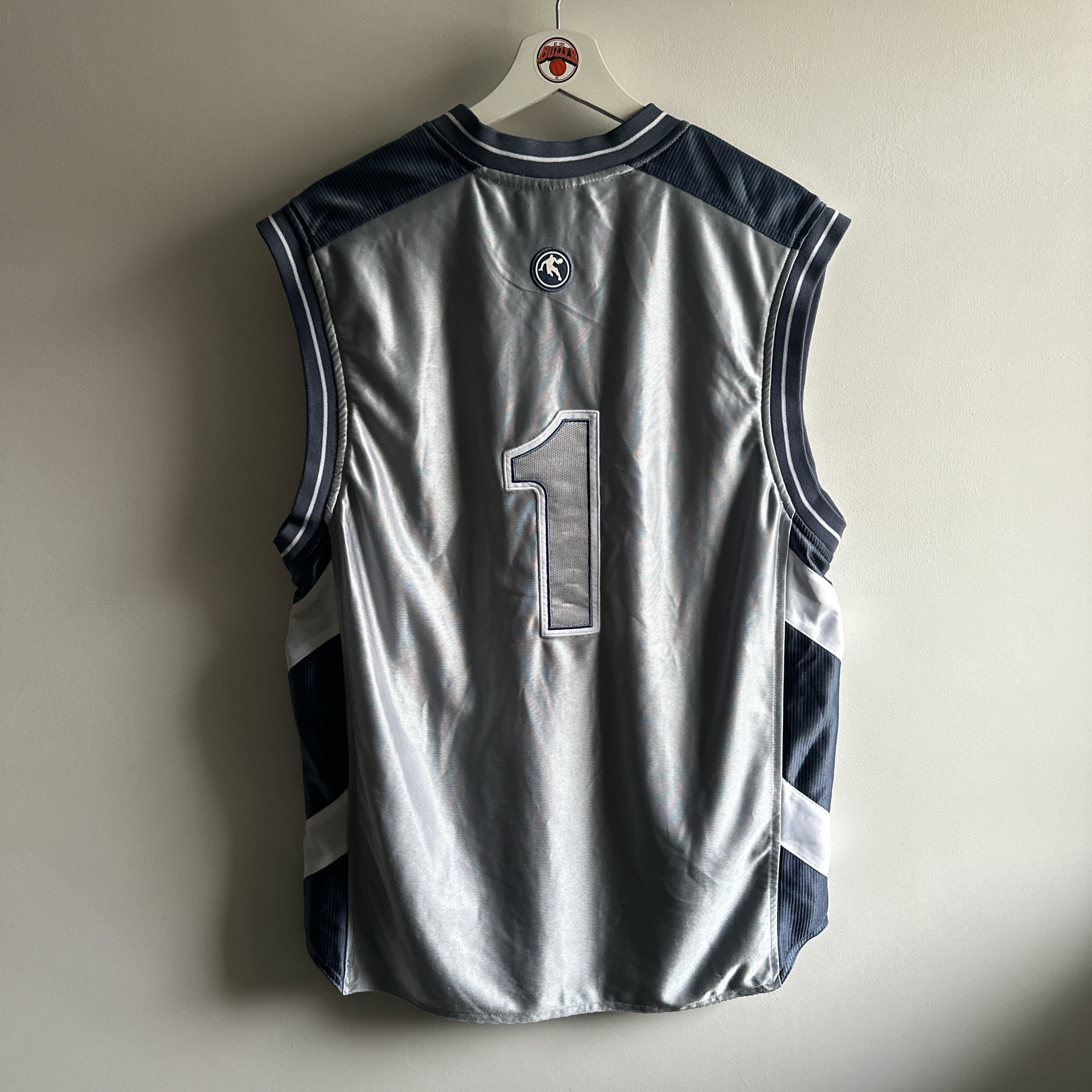 And 1 jersey - Medium