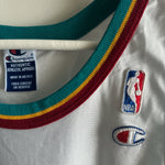 Afbeelding in Gallery-weergave laden, Detroit Pistons Grant Hill Champion jersey - Large
