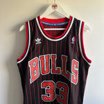 Charger l&#39;image dans la galerie, Chicago Bulls Scottie Pippen Adidas jersey - Medium (Fits large)
