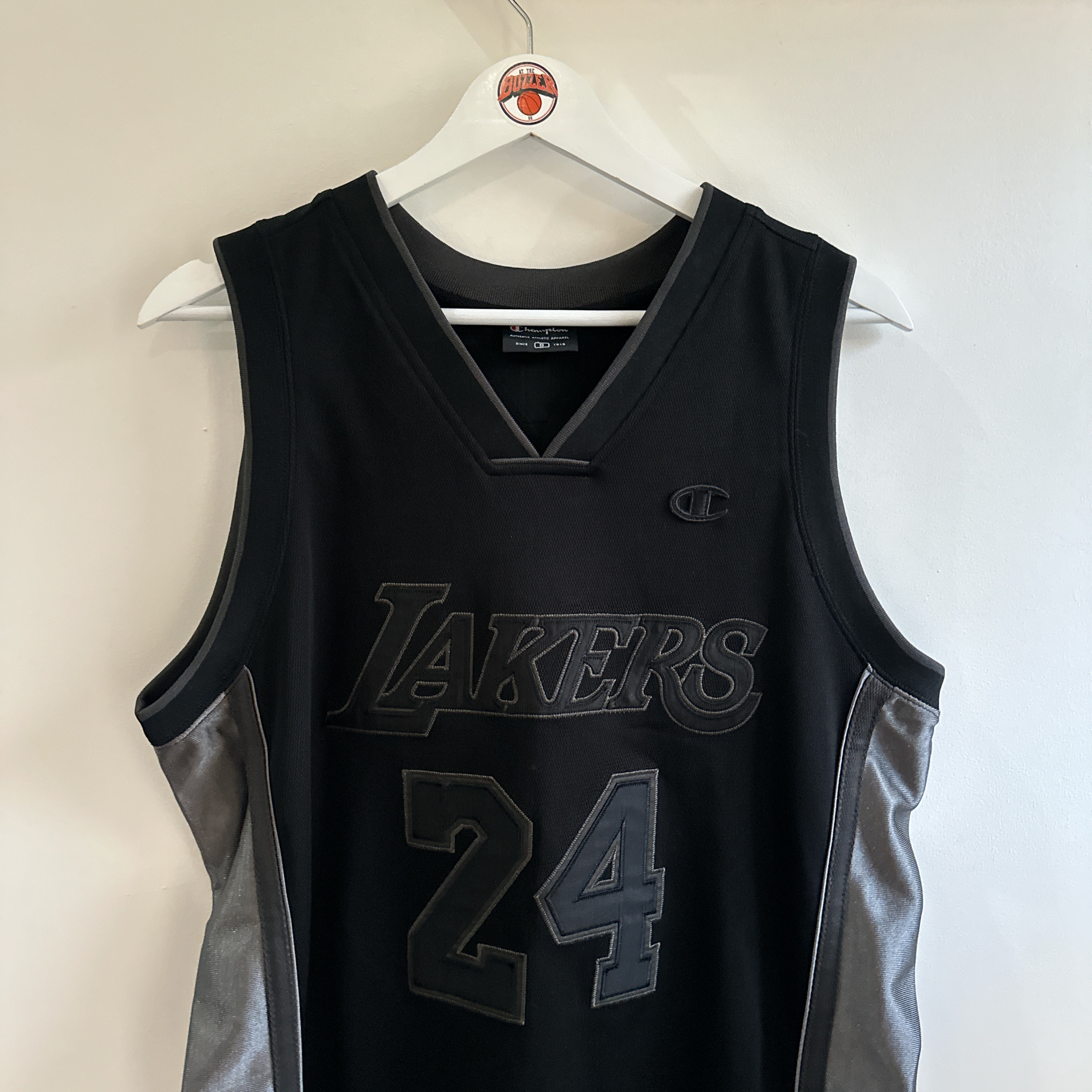 Los Angeles Lakers Kobe Bryant Champion jersey - Small (Fits Medium)