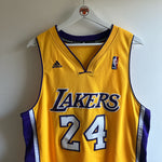 Cargar imagen en el visor de la galería, Los Angeles Lakers Kobe Bryant Adidas jersey - Medium (Fits large)
