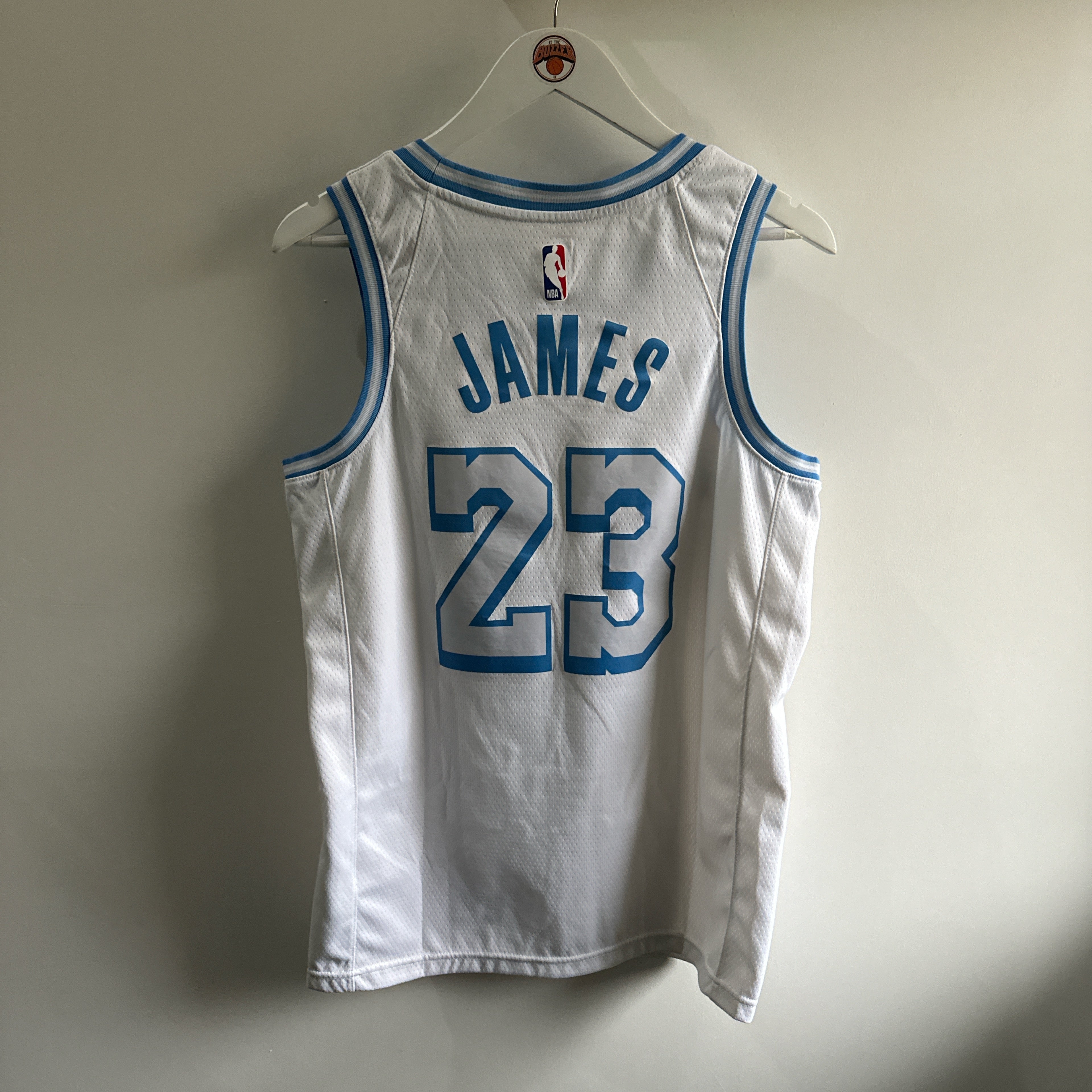 Los Angeles Lakers Lebron James Nike jersey - Medium