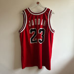 Görseli Galeri görüntüleyiciye yükleyin, Chicago Bulls Michael Jordan Champion reversible jersey - XL
