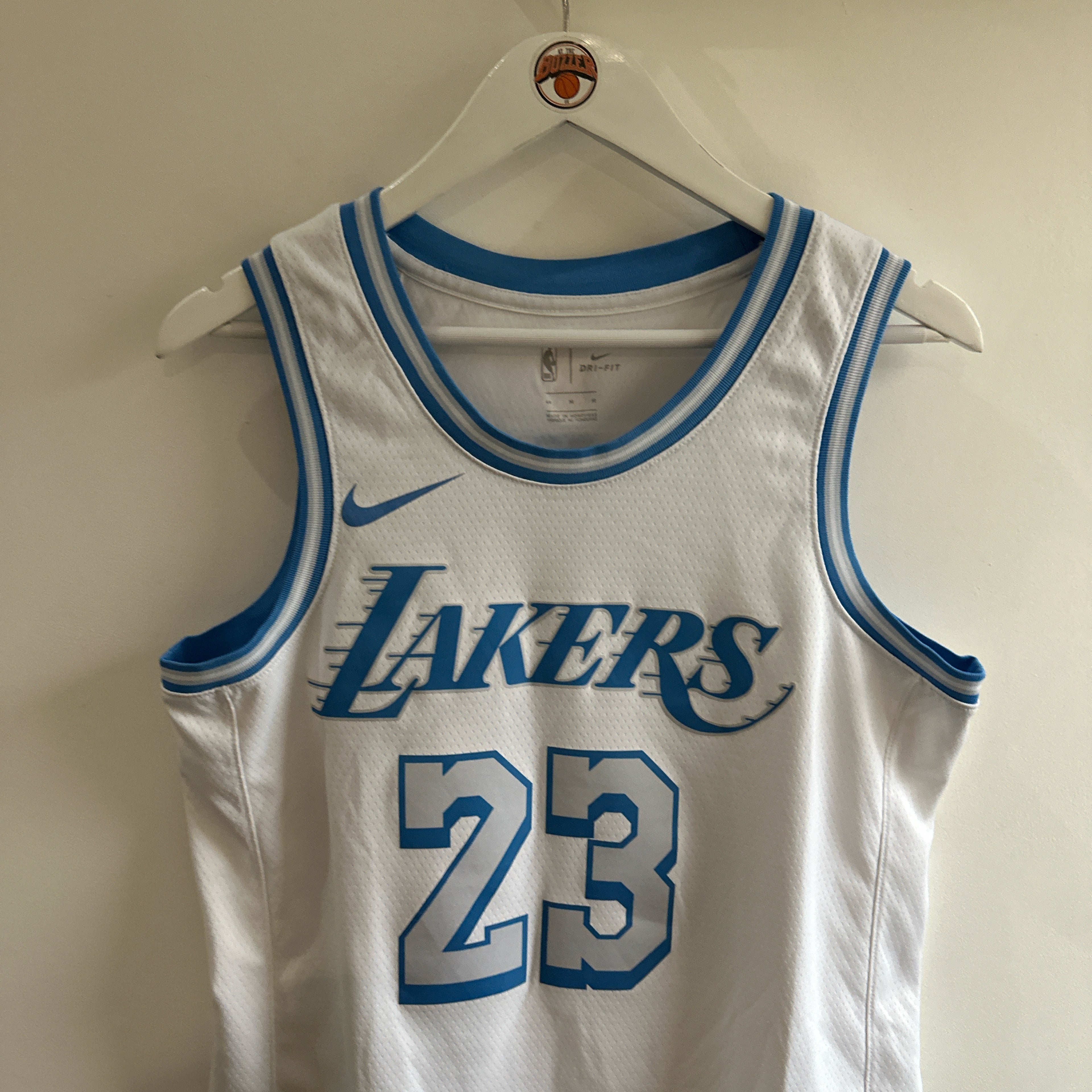 Los Angeles Lakers Lebron James Nike jersey - Medium