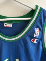 Load image into Gallery viewer, Dallas Mavericks Jason Kidd Champion jersey - XL
