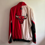 Load image into Gallery viewer, Chicago Bulls vintage Starter jacket  - XL

