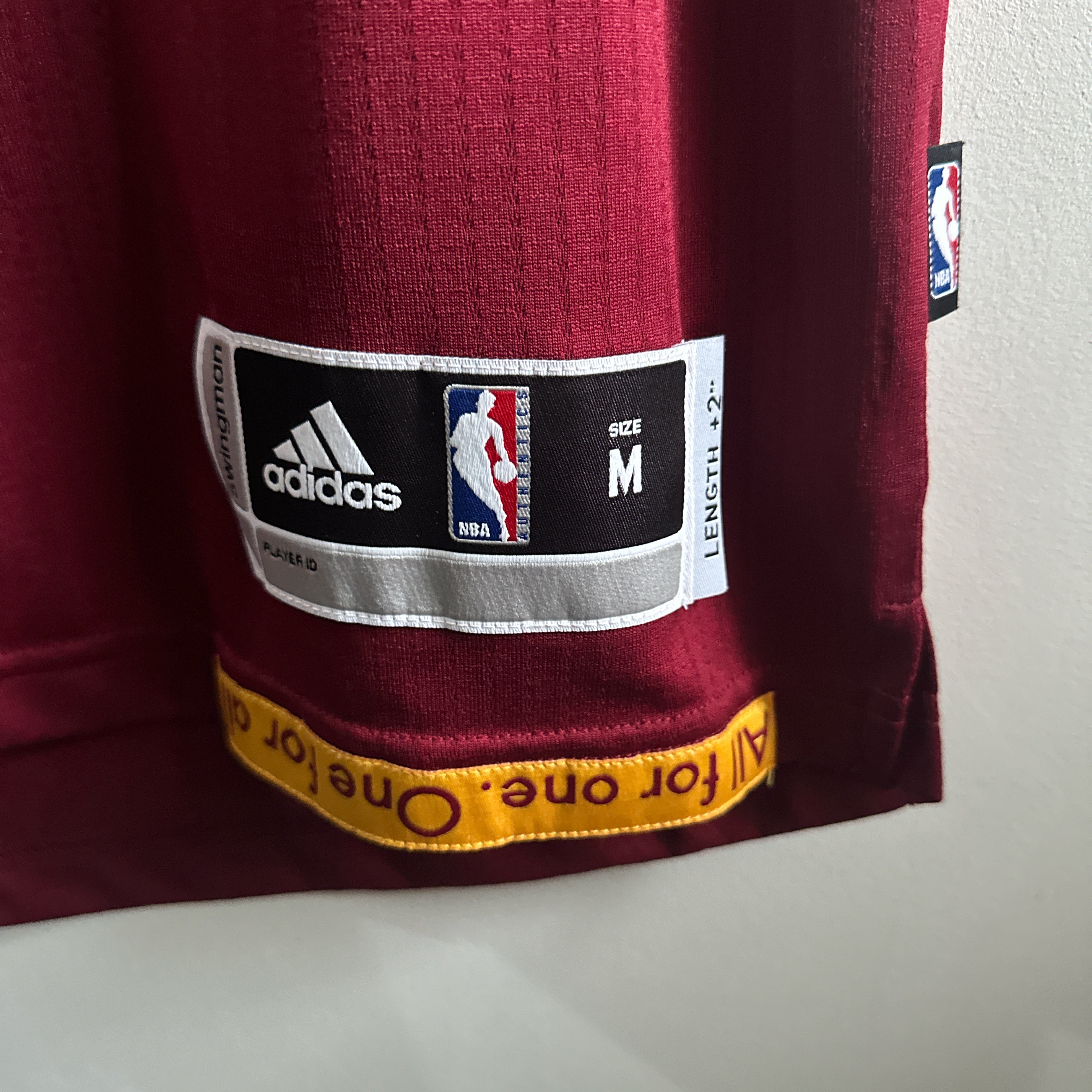 Cleveland Cavaliers Lebron James Adidas jersey - Medium (Fits large)